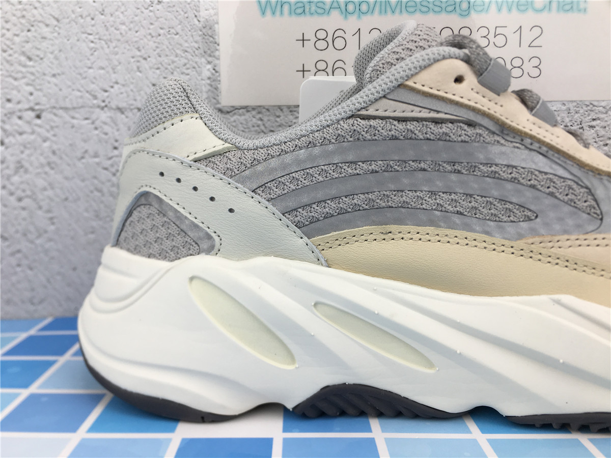 Yeezy Boost 700 V2 Cream GY7924